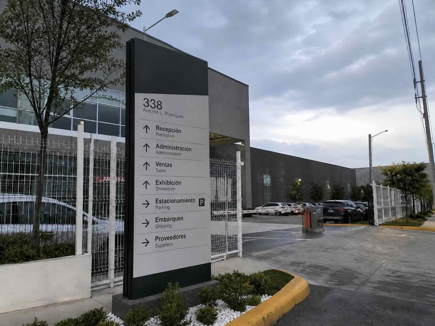 Tótems directorio en Monterrey